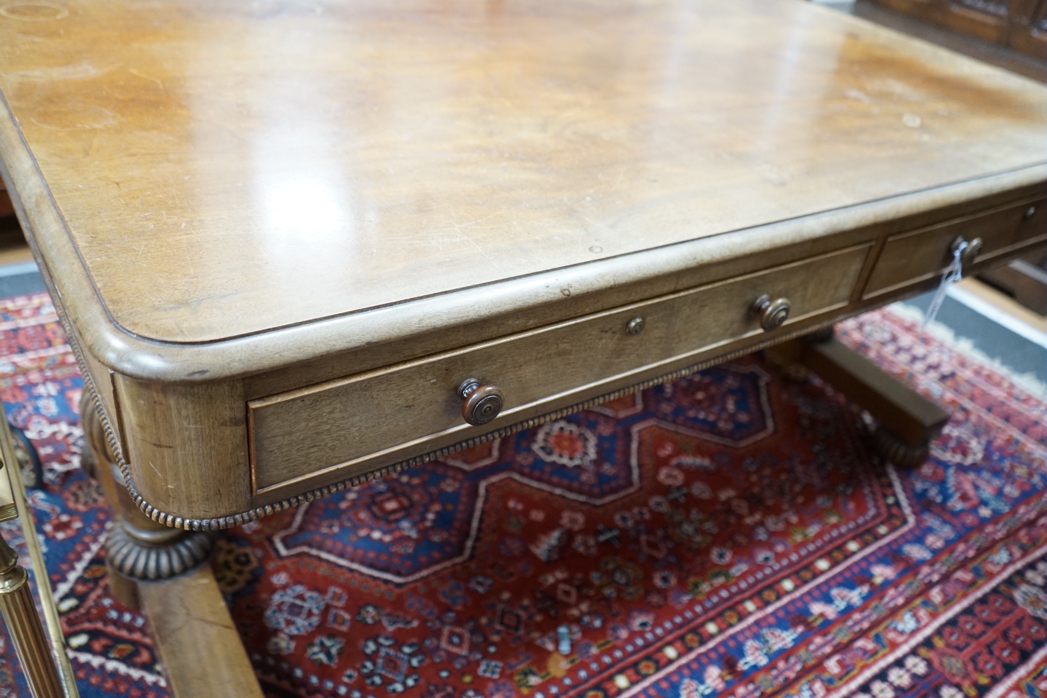 A William IV mahogany library table, width 152cm, depth 85cm, height 71cm